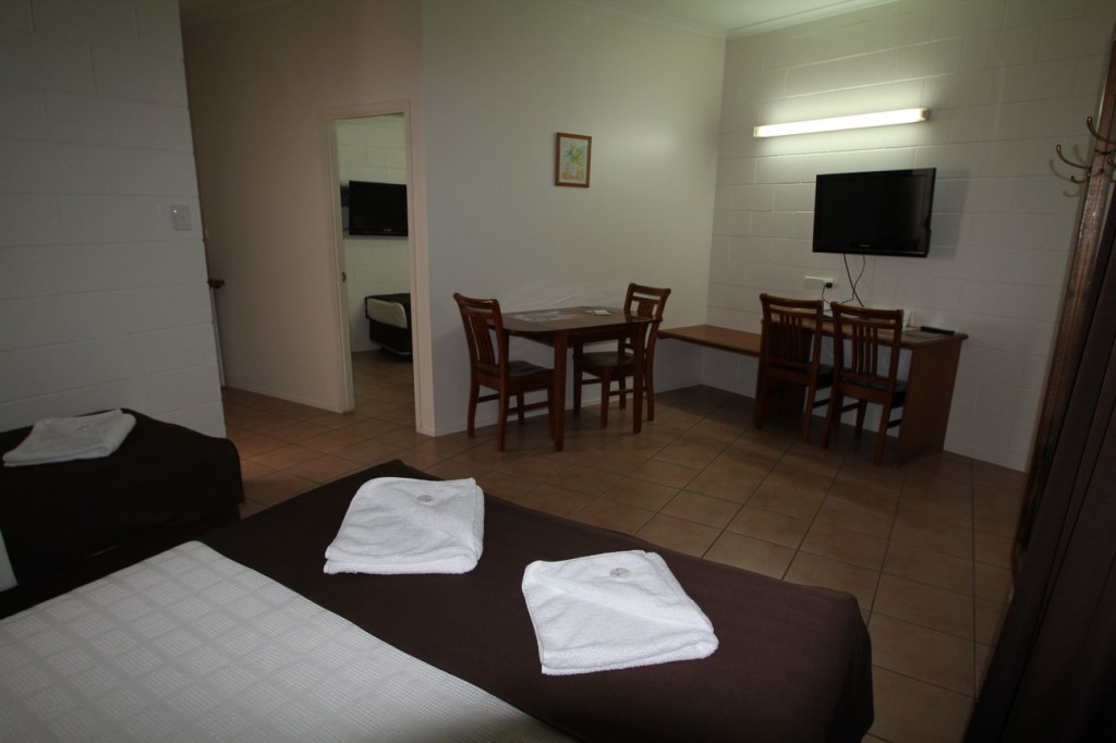 Colonial Rose Motel – Accommodation